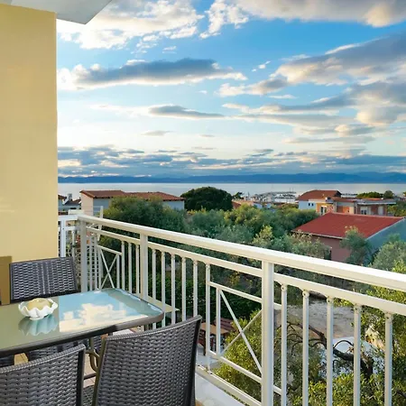 Panoramic View House *
