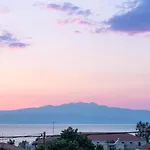 Panoramic View House アパート